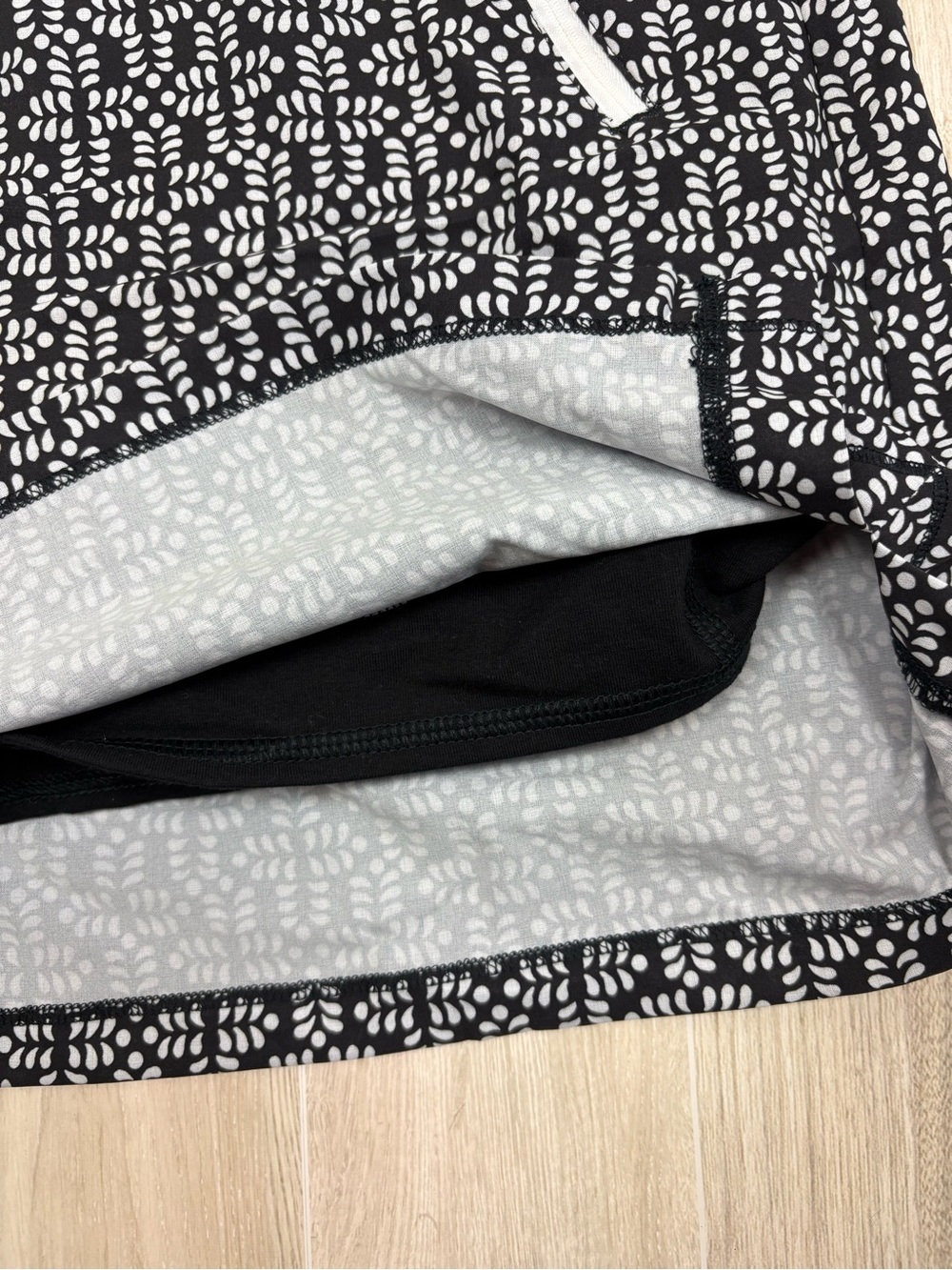 Talbots B&W Skort w/ Zip Pockets Size Large EUC Preppy Weekend Vacation Beach - Picture 3 of 10